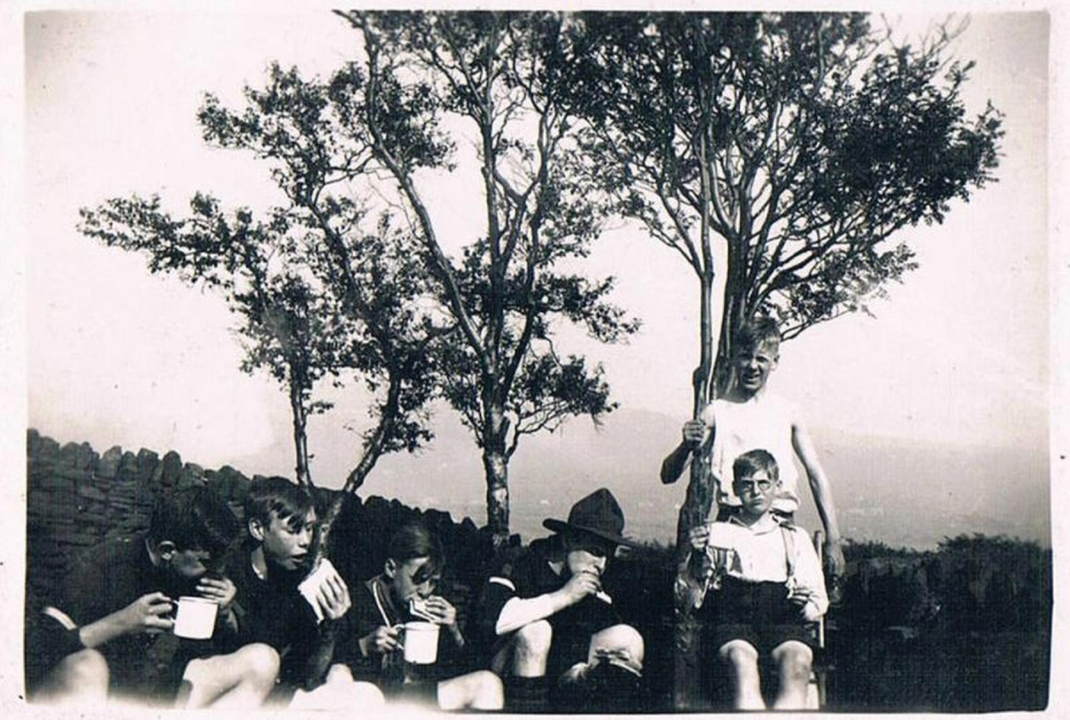  Scout Camp Holcombe Moor, Whit  Week 1939
14 - Leisure - 02 - Sport and Games
Keywords: Bury-Archive