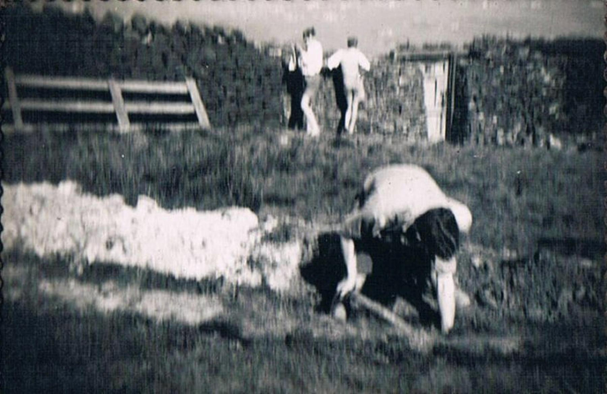  Scout Camp Holcombe Moor, Whit  Week 1939
14 - Leisure - 02 - Sport and Games
Keywords: Bury-Archive