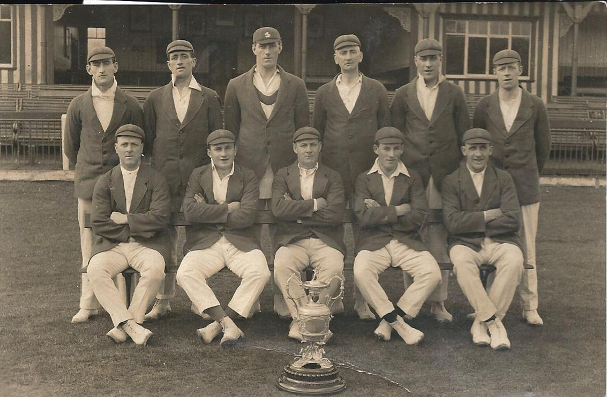Ramsbottom Cricket Club team - Holding the cup 
14 - Leisure - 02 - Sport and Games
Keywords: Bury-Archive