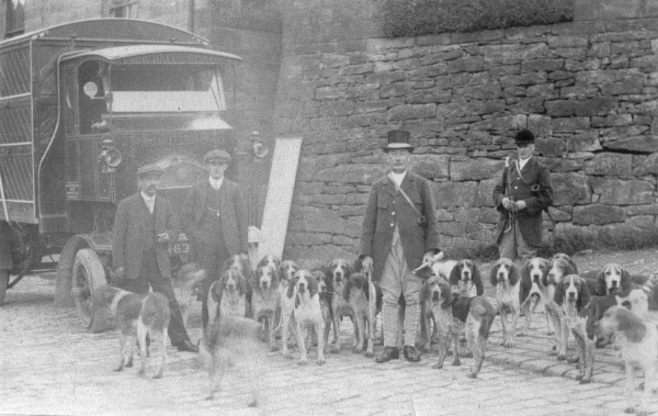 Holcombe Hunt 1920s (see 1265 for location)
14 - Leisure - 03 - Tourism
Keywords: Bury-Archive