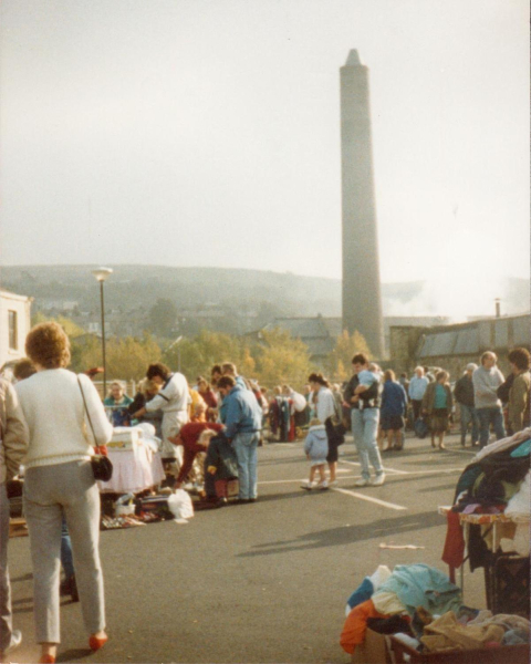 4 pics of Summerseat Players car-boot sale, Oct 1988... .. on Kwik Save parking lot, Rams 
14 - Leisure - 04 - Events
Keywords: Bury-Archive