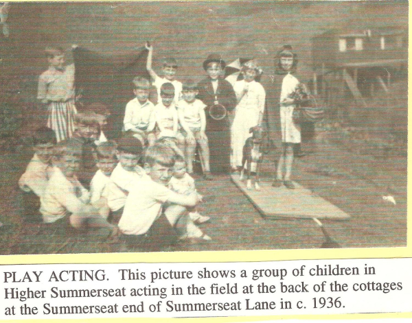 Children playacting in Higher Summerseat field cl936 
14 - Leisure - 04 - Events
Keywords: Bury-Archive