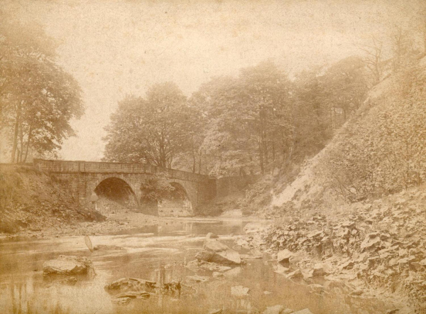 early 20th cent.   Nuttall Bridge. 
16 - Transport - 01 - Car and Roads
Keywords: Bury-Archive