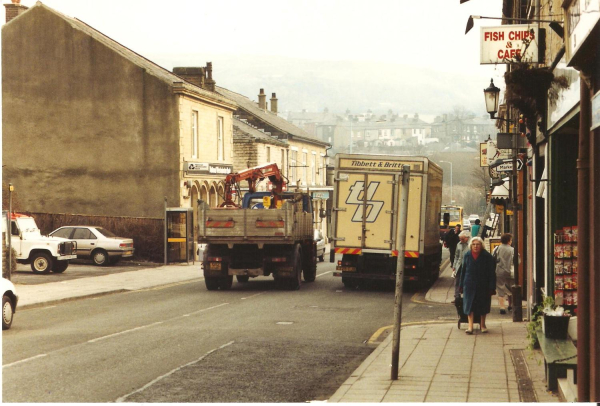 Road congestion traffic in Rams -heavy goods buses parking 14 photographs excellent quality probably 1980 
16 - Transport - 01 - Car and Roads
Keywords: Bury-Archive