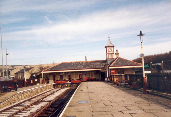 Rawtenstall E.L.R. station opened c.1993-2 photos. 
16 - Transport - 03 - Trains and Railways
Keywords: Bury-Archive