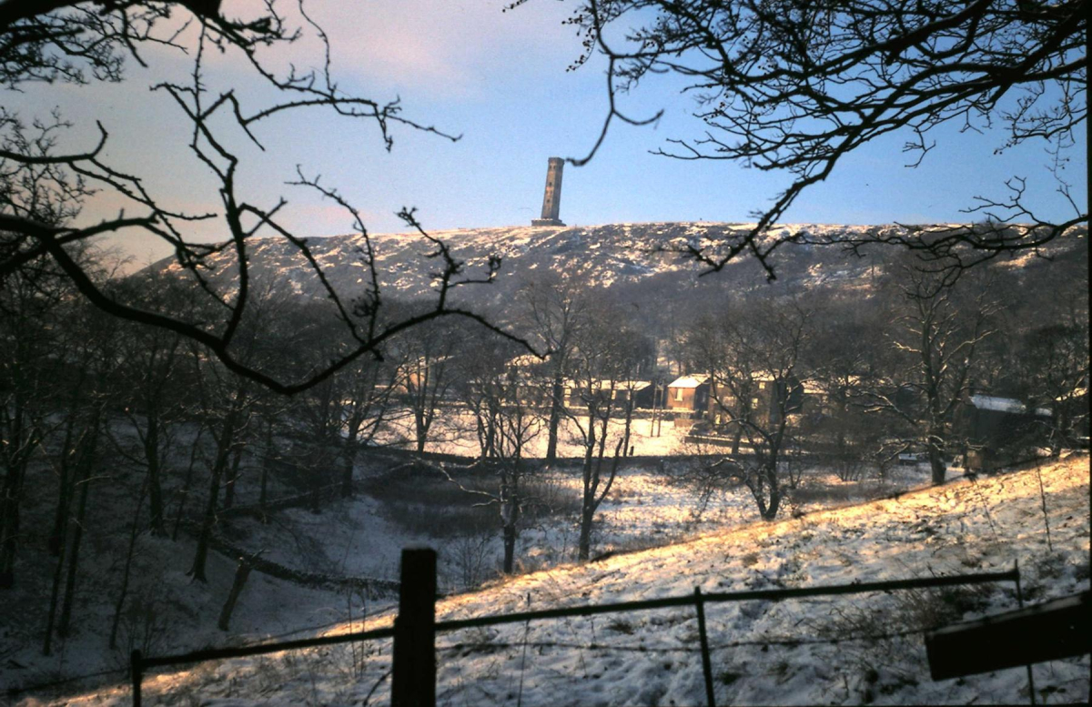 Holcombe village with Peel Tower
17 - Buildings and the Urban Environment - 05 - Street Scenes
Keywords: Bury-Archive