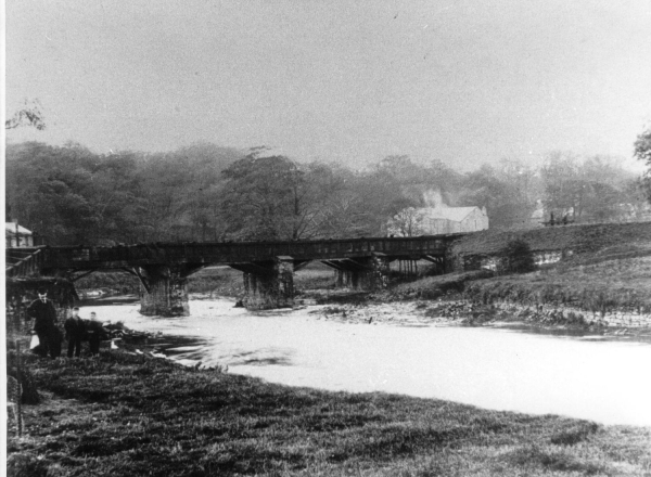 c1900. River Irwell, Summerseat. 
18 - Agriculture and the Natural Environment - 03 - Topography
Keywords: Bury-Archive