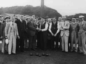 Rose and Crown pub bowling teams 1920's  , Carr Street
14-Leisure-05-Pubs-036-Rose and Crown
Keywords: 0