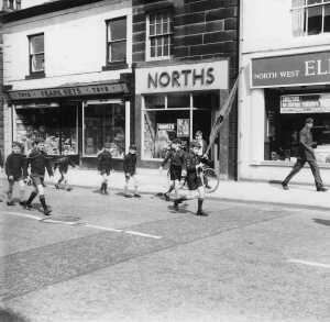St Georges Day Parade, Bolton Street, c.1968
17-Buildings and the Urban Environment-05-Street Scenes-031 Bolton Street
Keywords: 1985