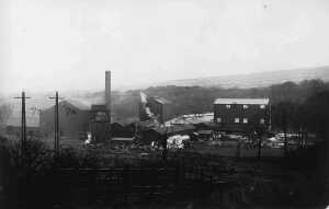 Ocean Chemical Works, 1928 from the Nuttall side, Signed James Velding (manager].
17-Buildings and the Urban Environment-05-Street Scenes-019-Nuttall area
Keywords: 1945