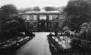 Nuttall Hall [entitled the Park Hall] Ramsbottom. 
17-Buildings and the Urban Environment-05-Street Scenes-018-Nuttall Hall Road Cottages
Keywords: 1945