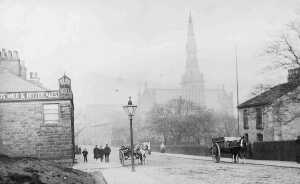 St Andrews Presbyterian Church. Bolton St top of Kay Brow, now demolished. The Major Hotel c.1900
06-Religion-01-Church Buildings-002-Church of England  -  St. Andrew, Bolton Street, Ramsbottom
Keywords: 1945