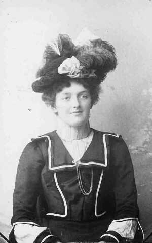 Mrs Hannah Ormerod c 1920s, wife of George, licensee of Eagle & Child. {Known as Missus o't Bunk At that time Whalley Rd was Bank Lane - Bunk Lone in dialect} 
people
Keywords: 1945