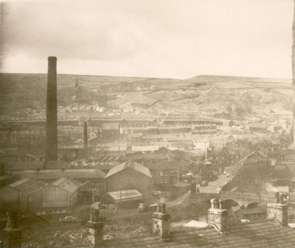 View of Ramsbottom looking west Possibly from upstairs Bury New Road.  
17 - Buildings and the Urban Environment - 05 - Street Scenes
Keywords: Bury-Archive