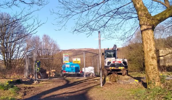 Field above site of Nuttall Village during United Utilities? excavations - Ian Smith
17-Buildings and the Urban Environment-05-Street Scenes-019-Nuttall area
Keywords: 2022