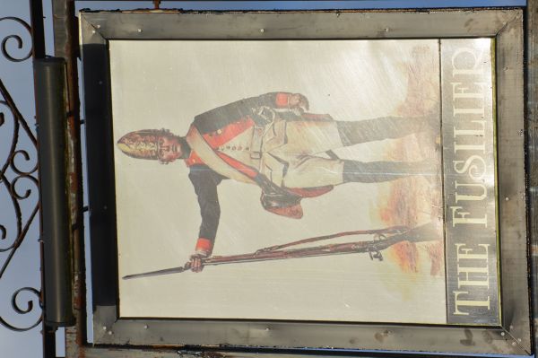 PUB-082-Fusilier_Pub_sign_2018_-_Keith_Burroughs.JPG